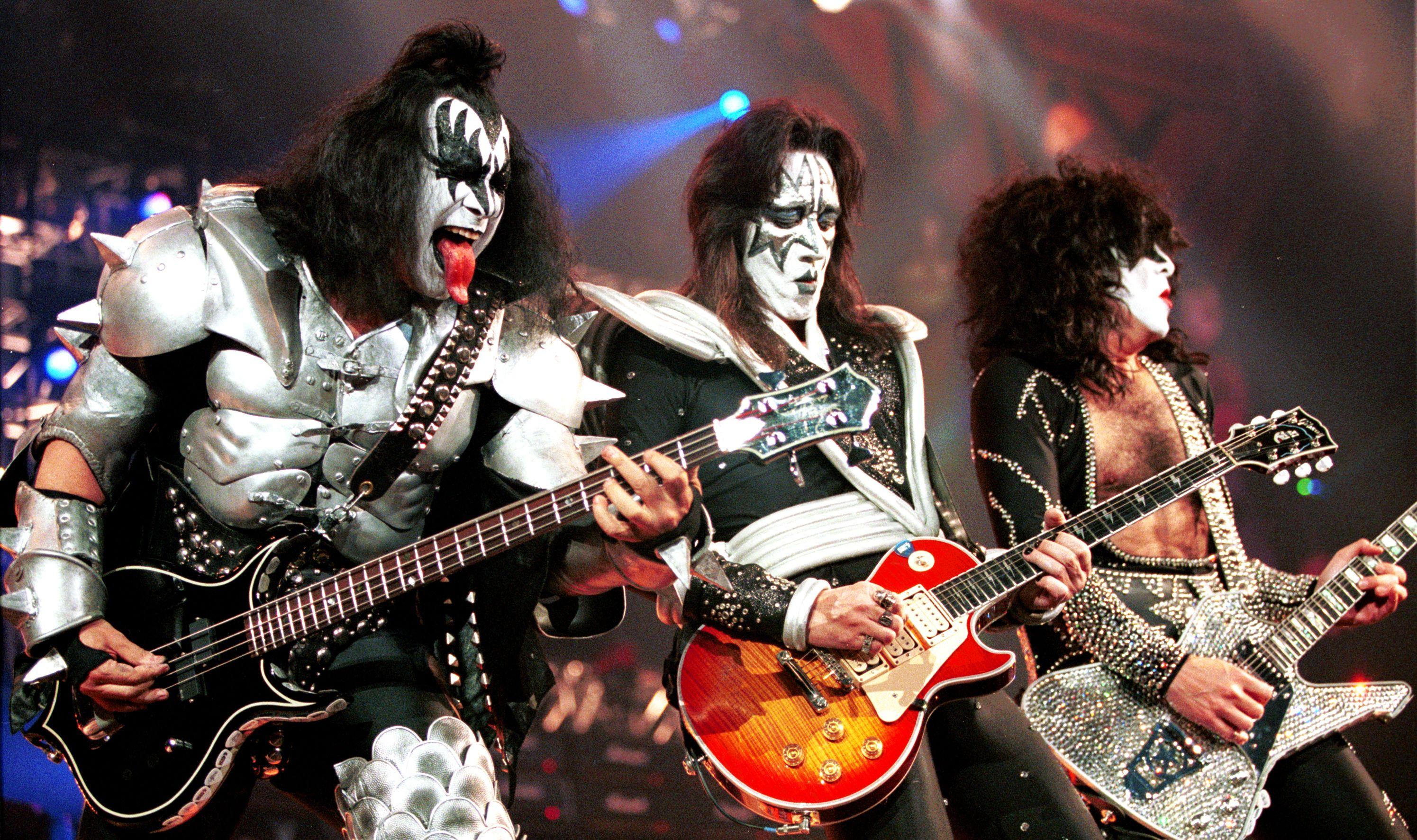Kiss and Def Leppard chart summer tour | CNN