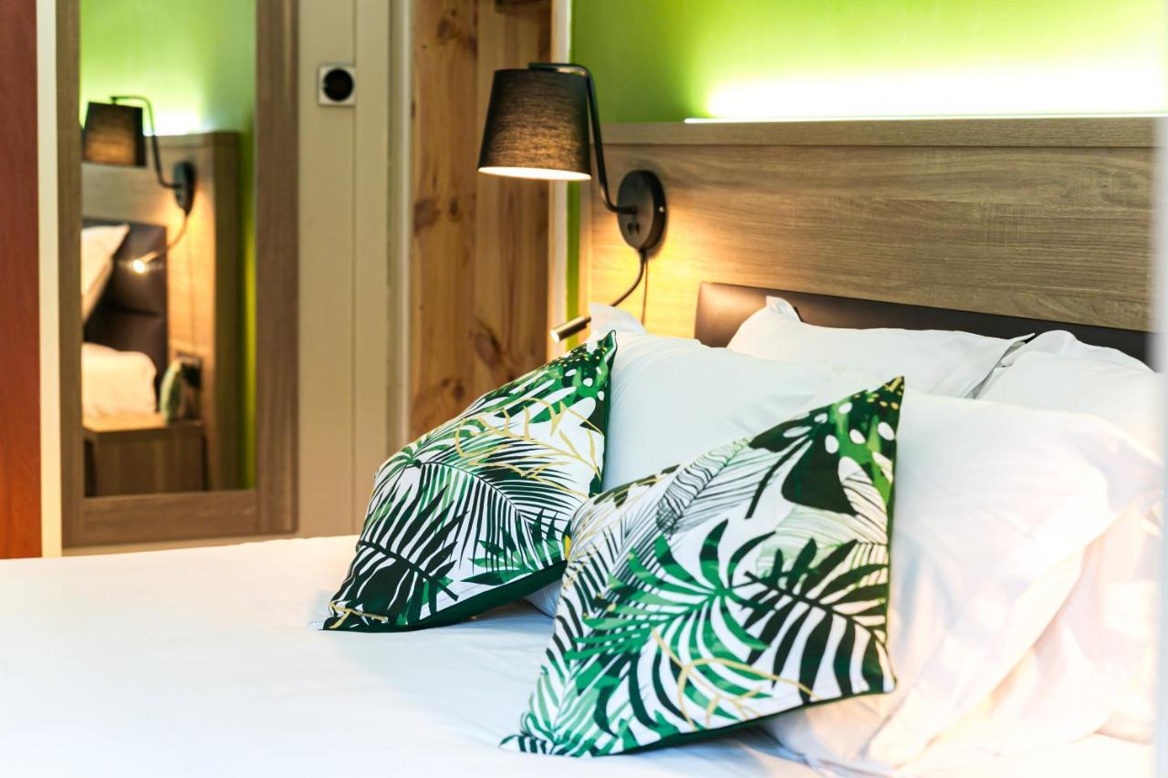 Double Room Street View
