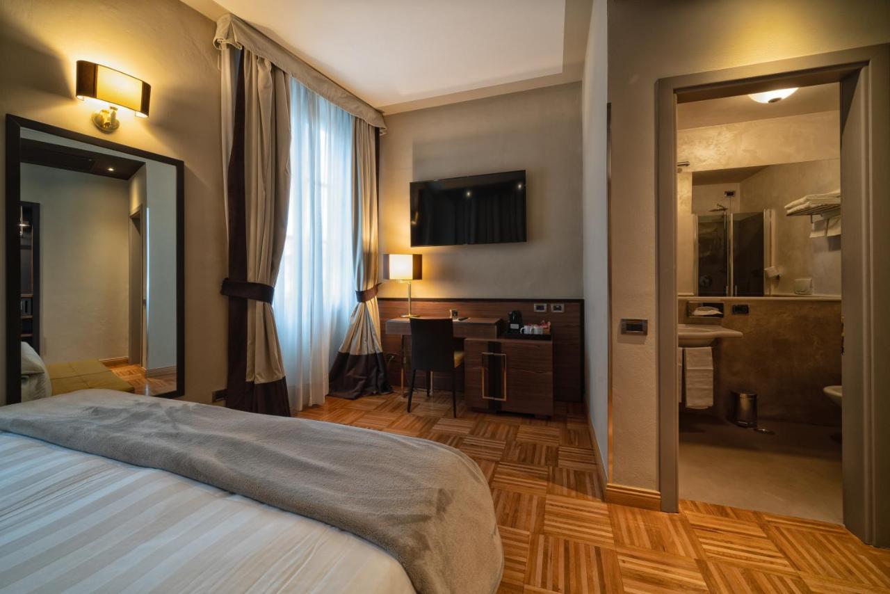Deluxe Double or Twin Room City View