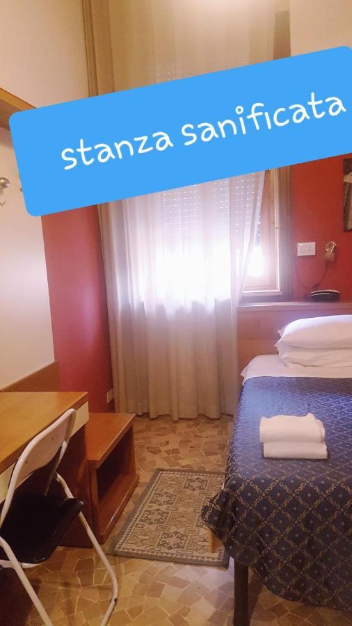 Single Room with Shared Bathroom