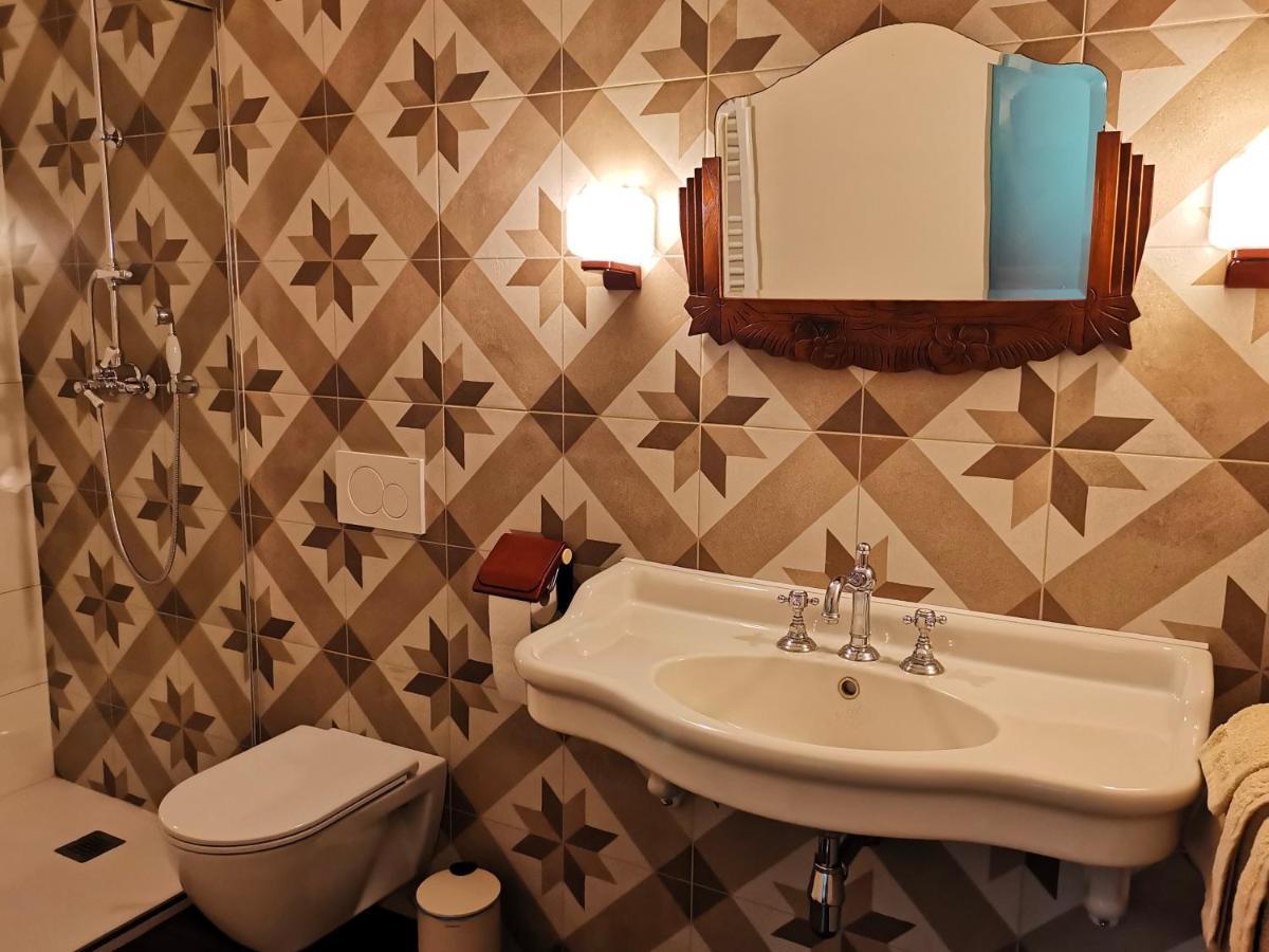 Quadruple Room Private External Bathroom