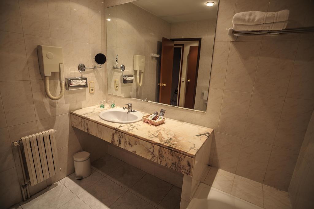 Habitación Triple con bañera