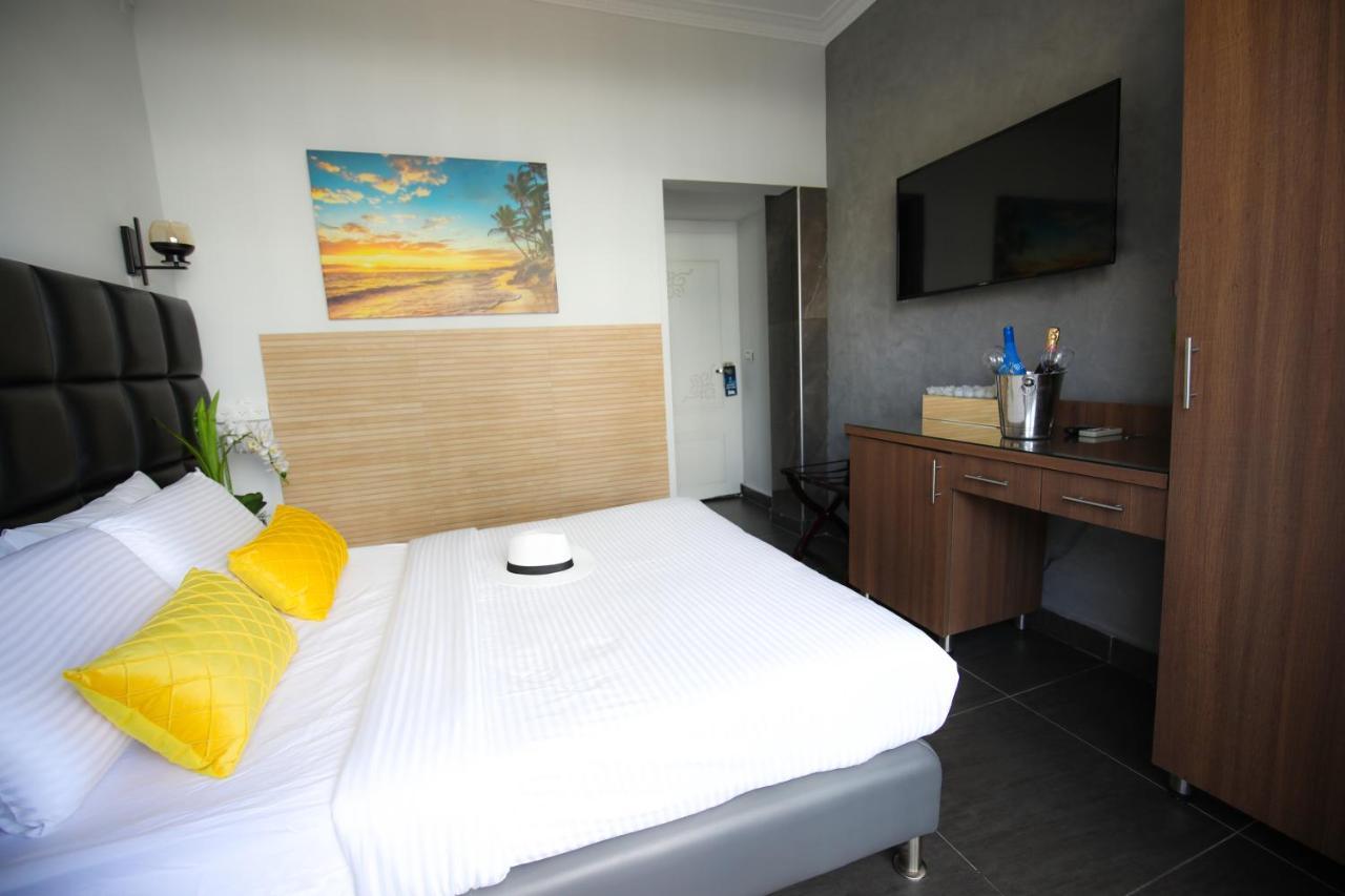 Double Room with Balcony and Sea View,1110836382:JPEG