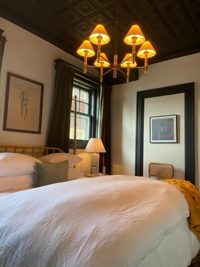 Deluxe Queen Room,1119636180:JPEG