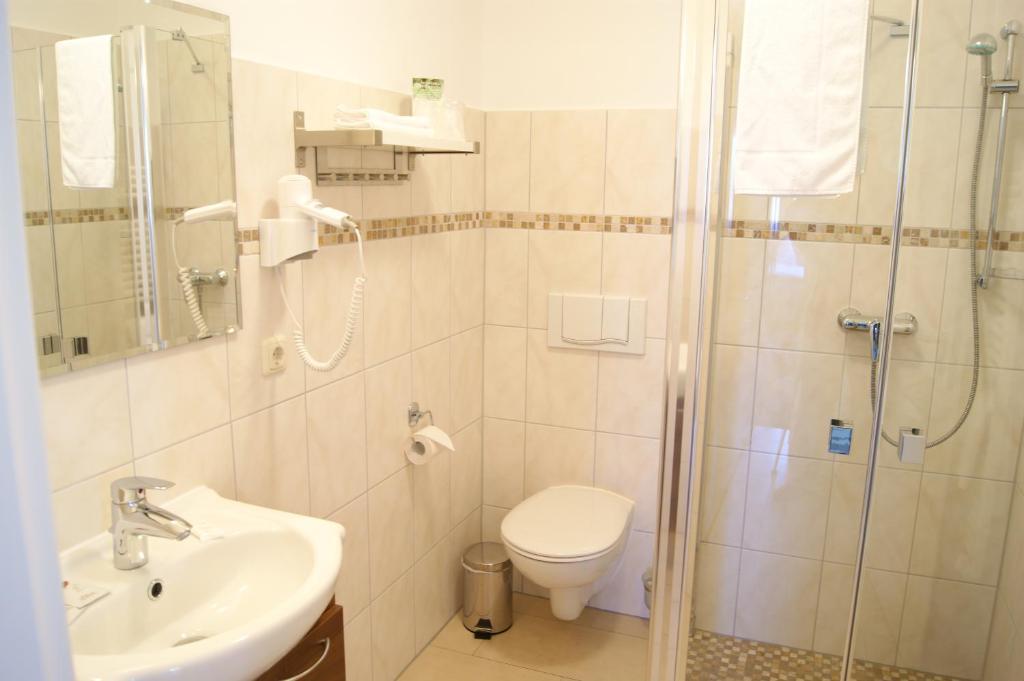 Doppelzimmer im Souterrain