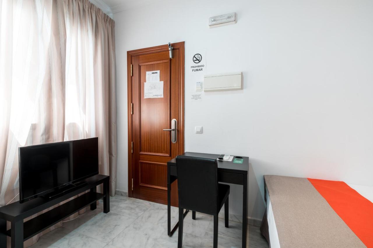 Classic Single Room