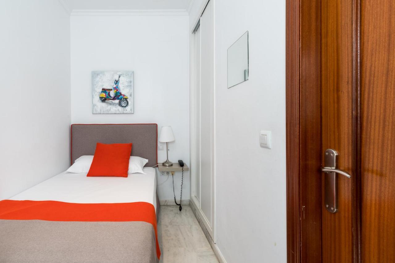 Classic Single Room