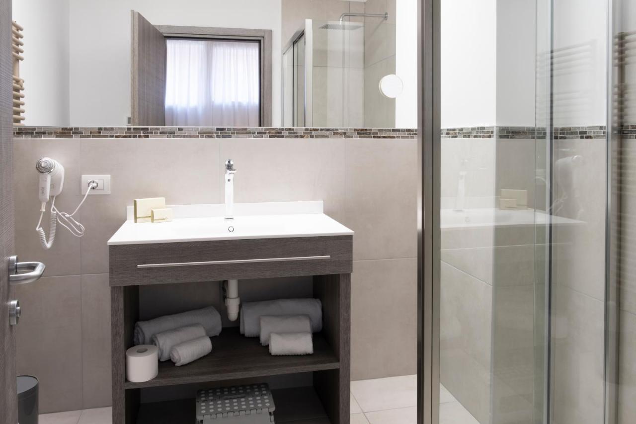Basic Triple Room