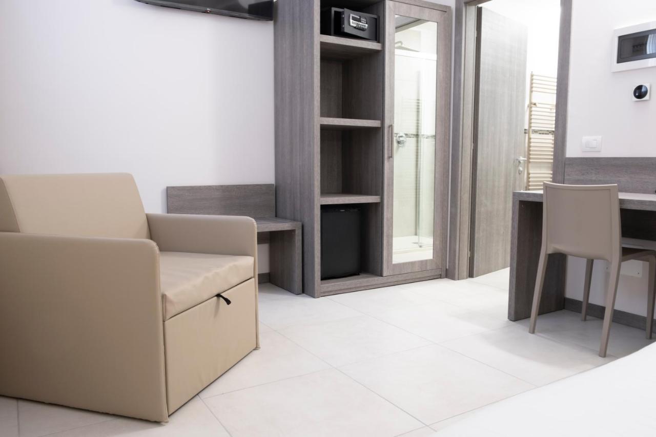 Basic Triple Room