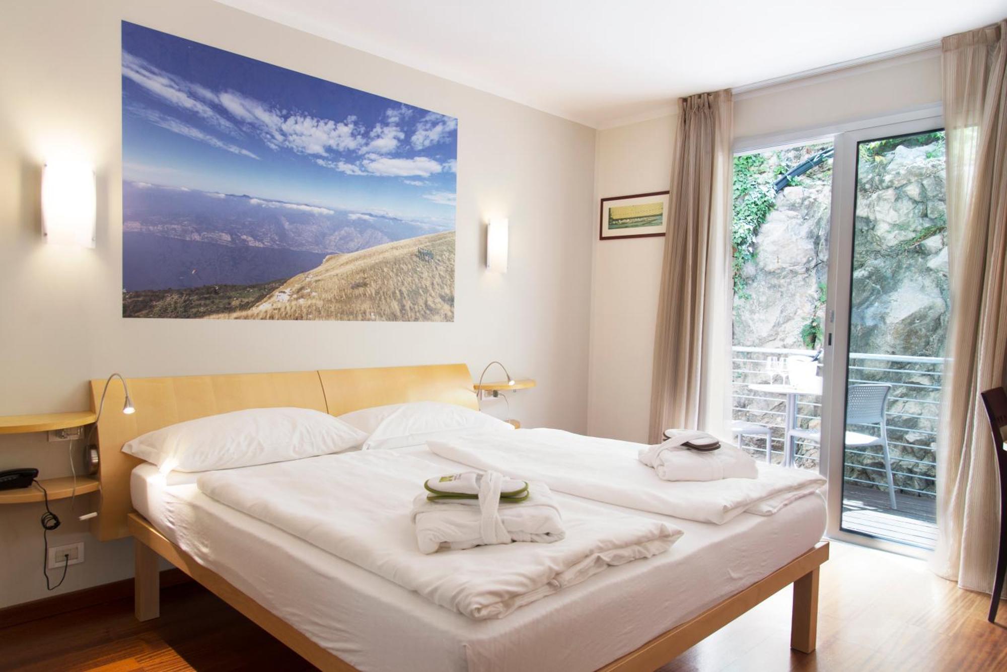 Classic Double Room,1603732487:JPEG