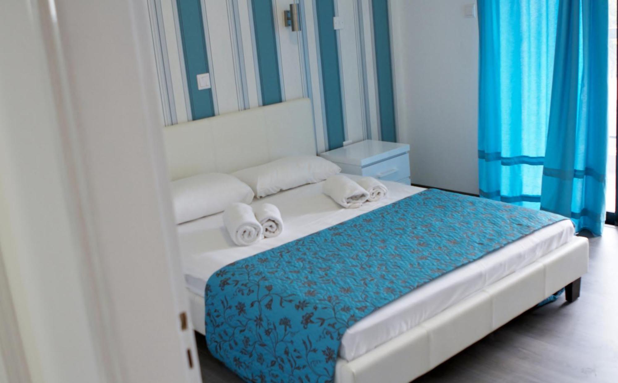 Superior One-Bedroom Apartment,1216599004:JPEG