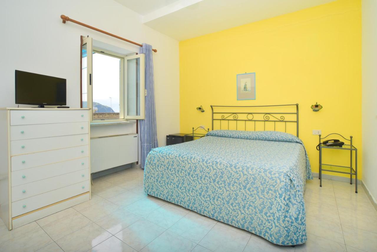 Double Room with Balcony,1224747431:JPEG