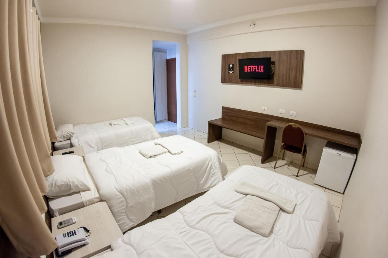 Triple Room Three Single Beds