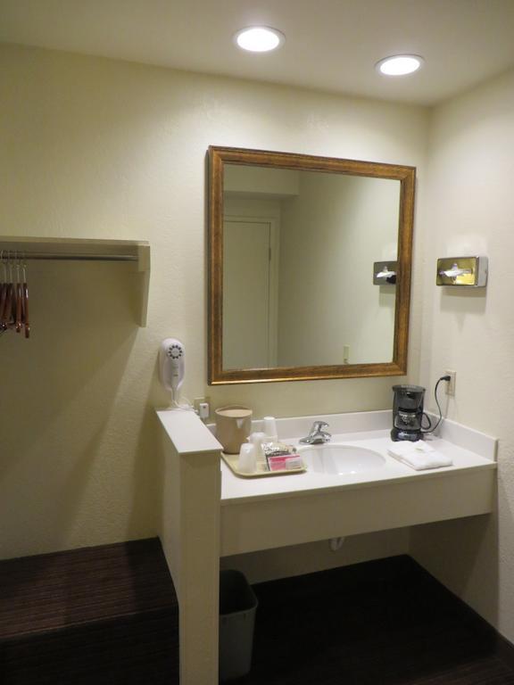 Executive Queen Suite with Two Queen Beds