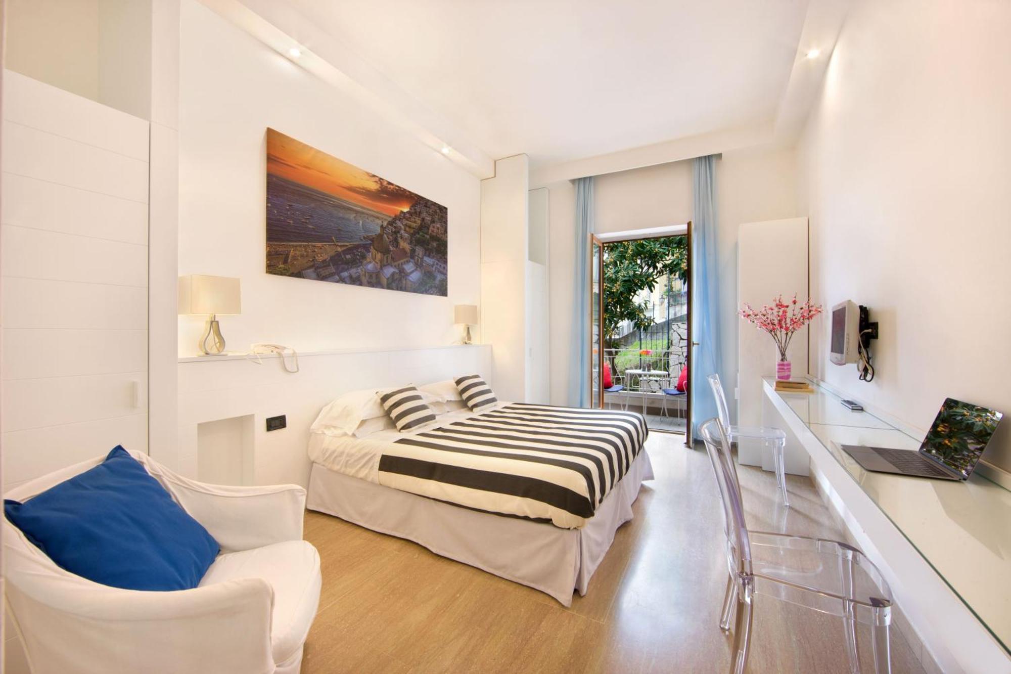 Standaard Tweepersoonskamer met 1 of 2 Bedden en Balkon