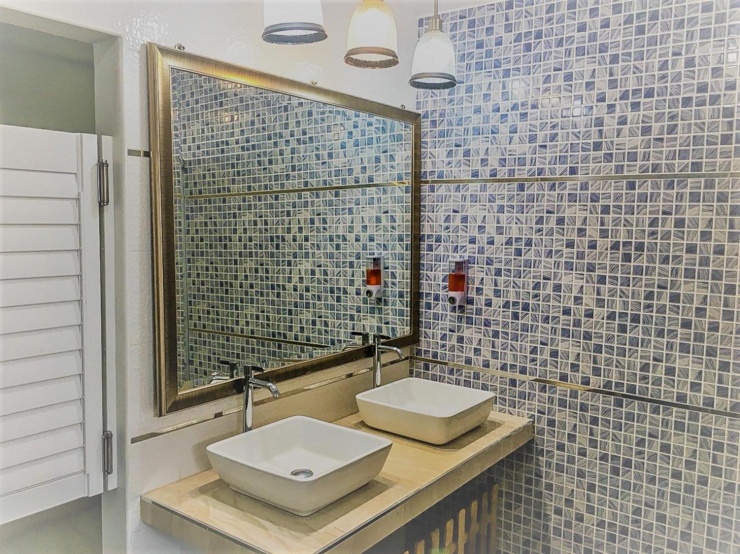 Habitación Familiar con baño compartido