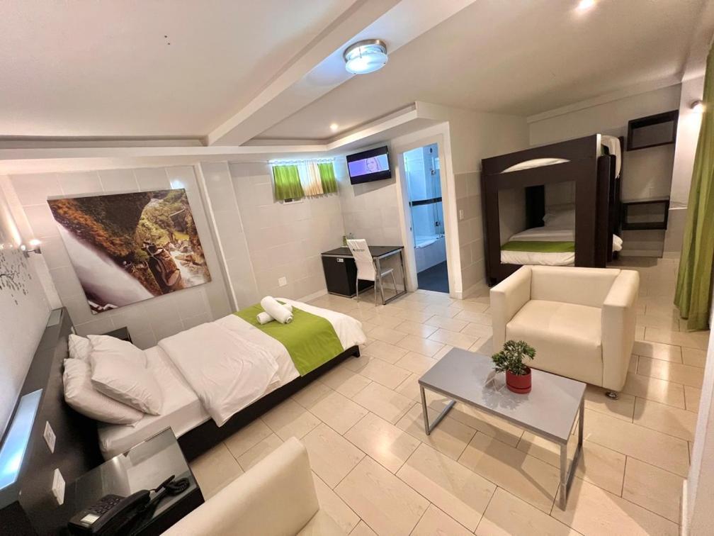 Superior Quadruple Room,1231656362:JPEG