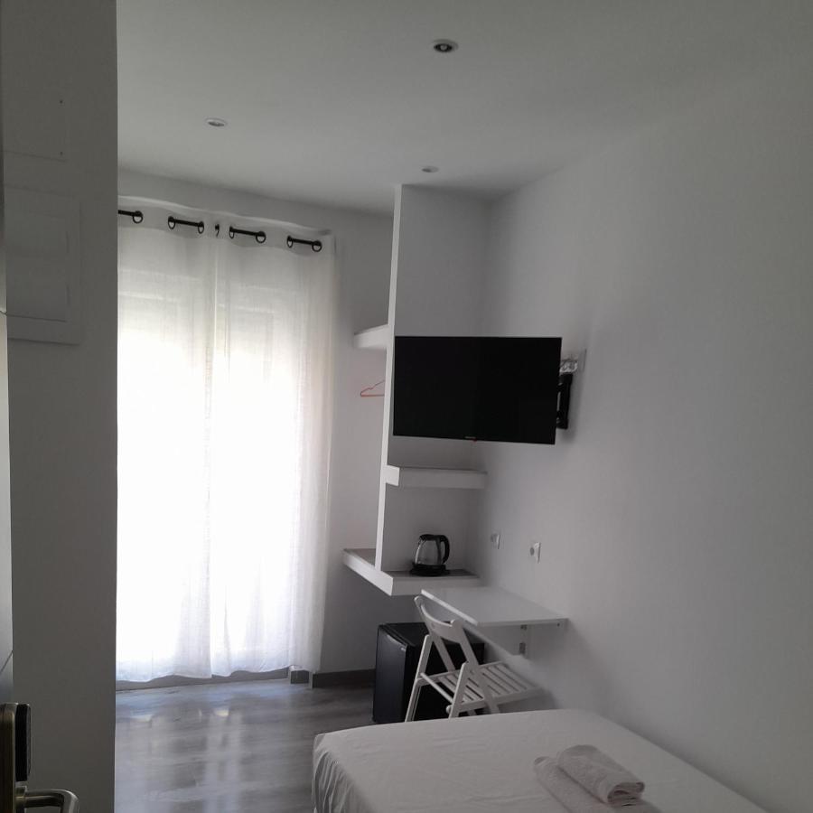 Single Room Private Bathroom