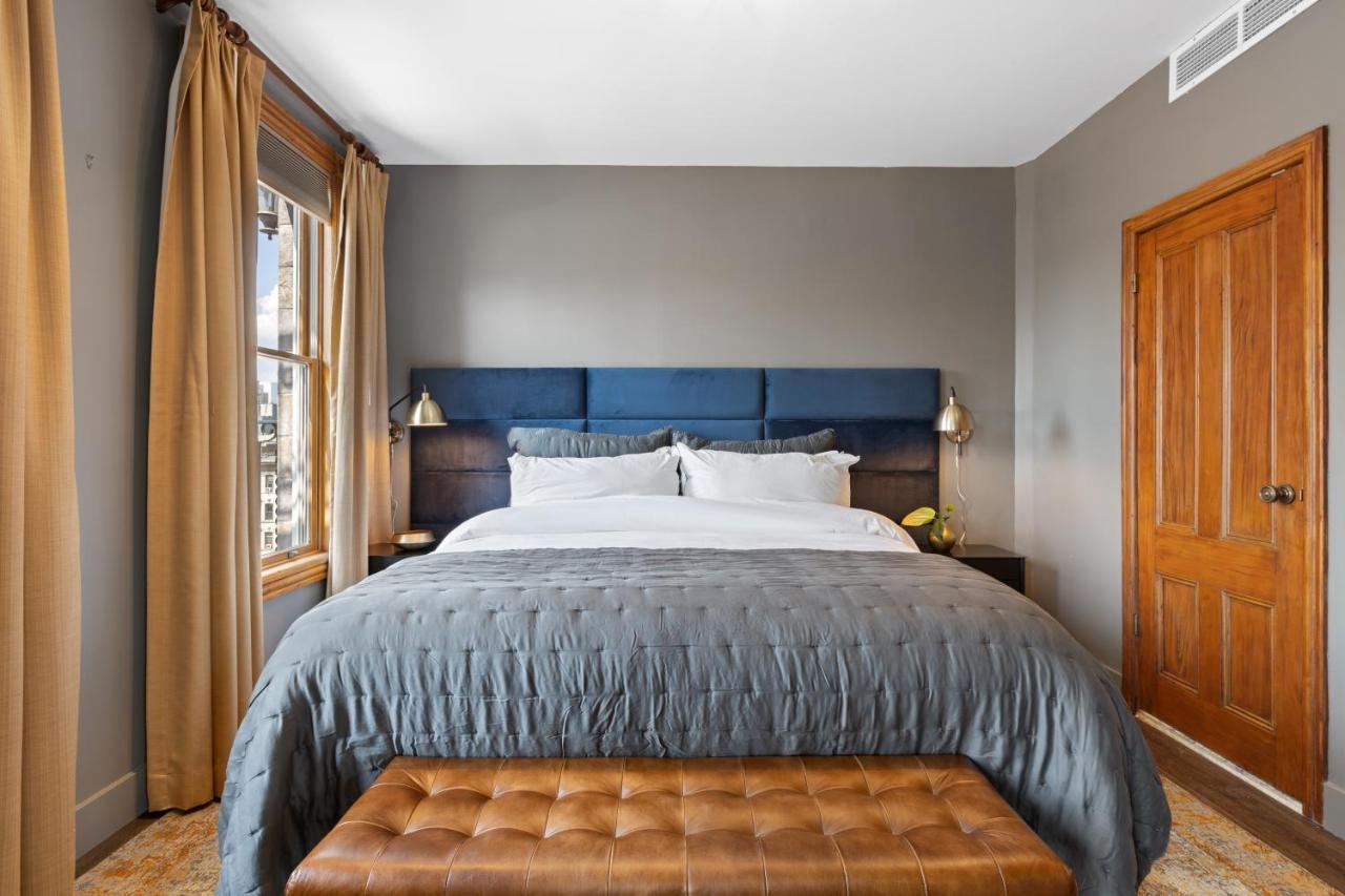 Suíte com Cama King-size e Varanda