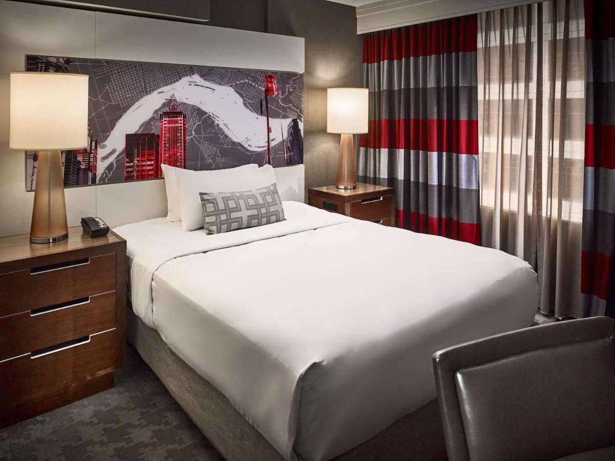 City Explorer - Queen,1260016414:JPEG