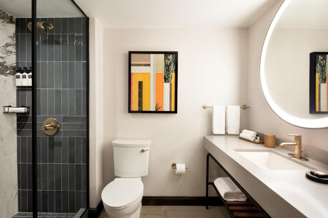 Deluxe King Room,1275753019:JPEG