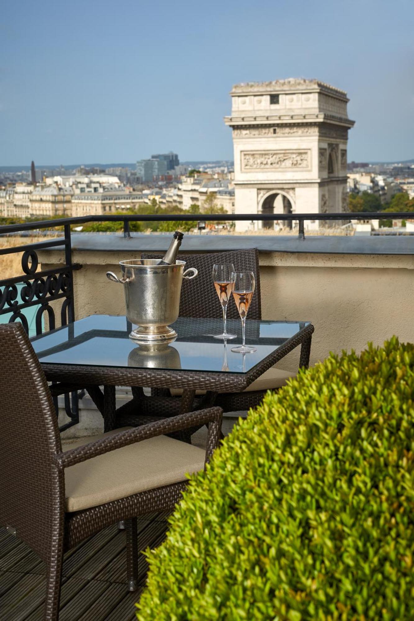 Suite Parigina con Terrazza - Torre Eiffel e Arco di Trionfo