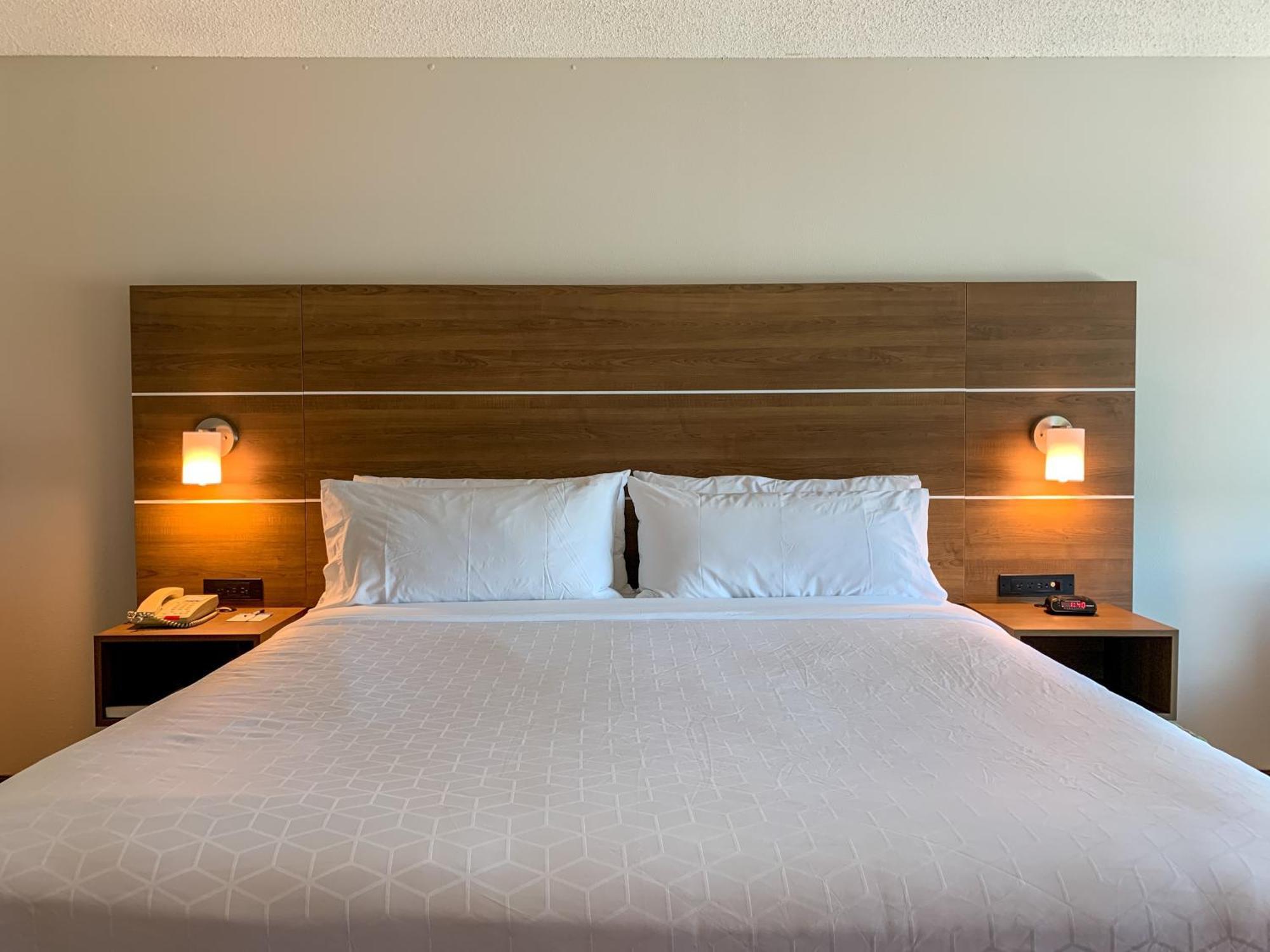 Standard King Room