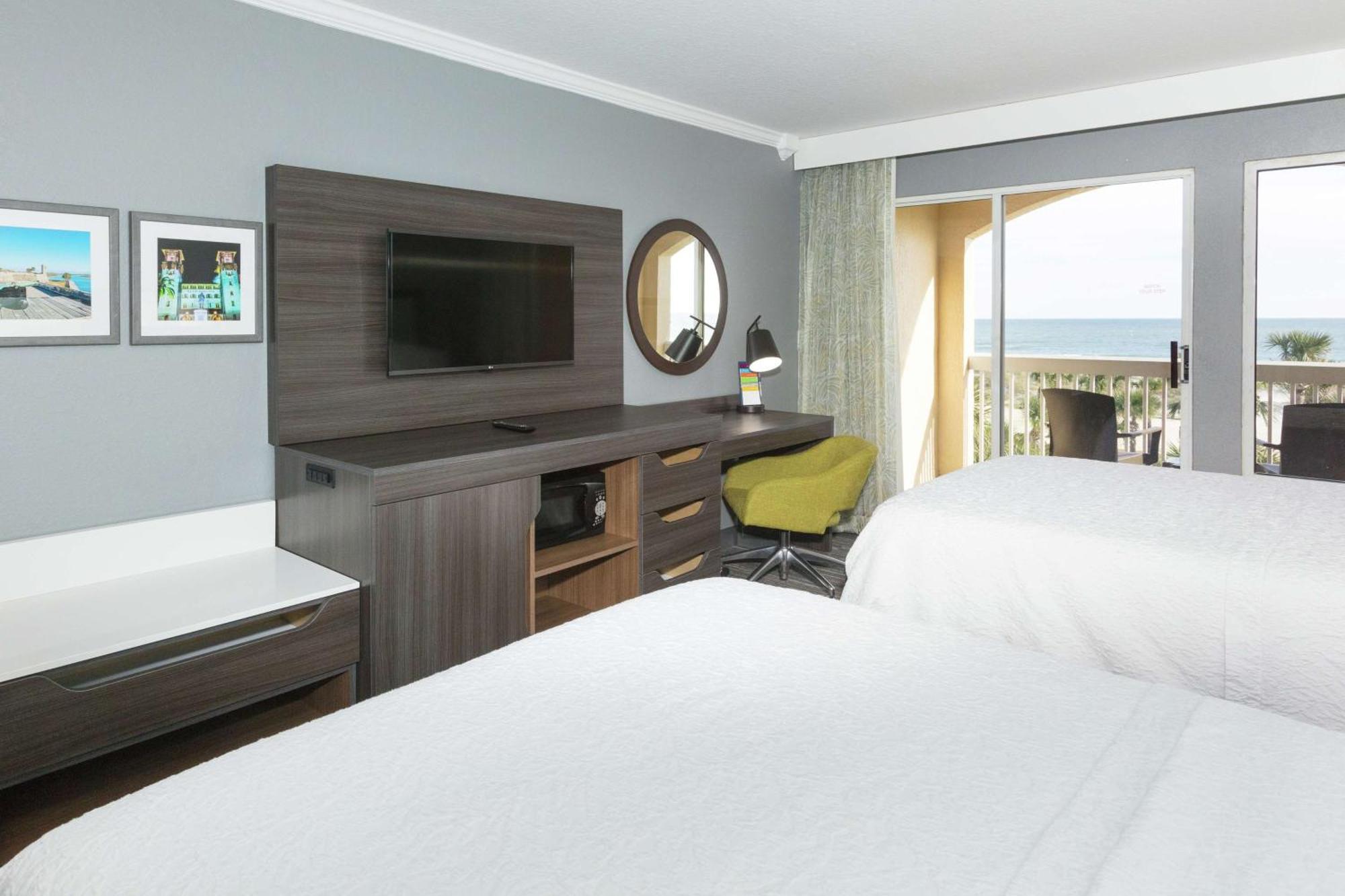 Queen Suite with Pool View,1548275029:JPEG