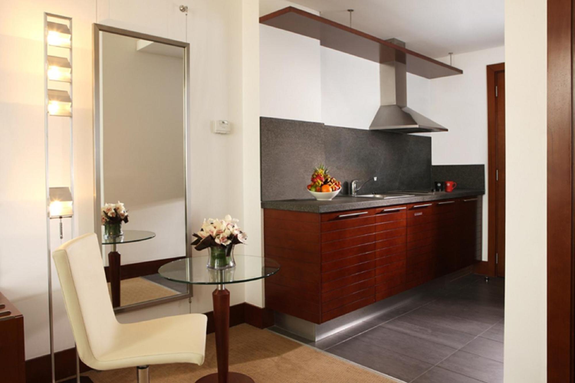Burj Khalifa View Studio – King Bed,1548751765:JPEG