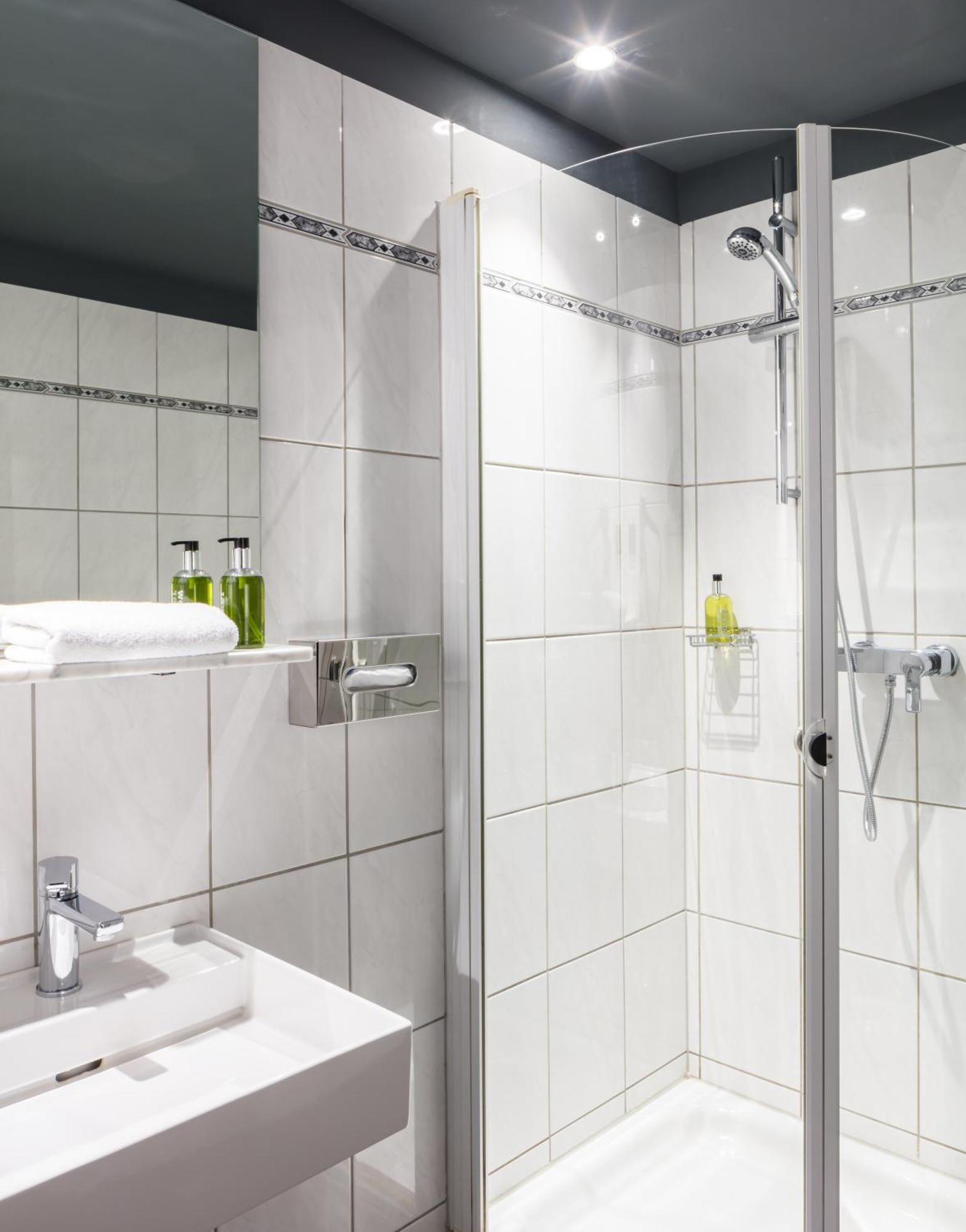 Medium Double Room