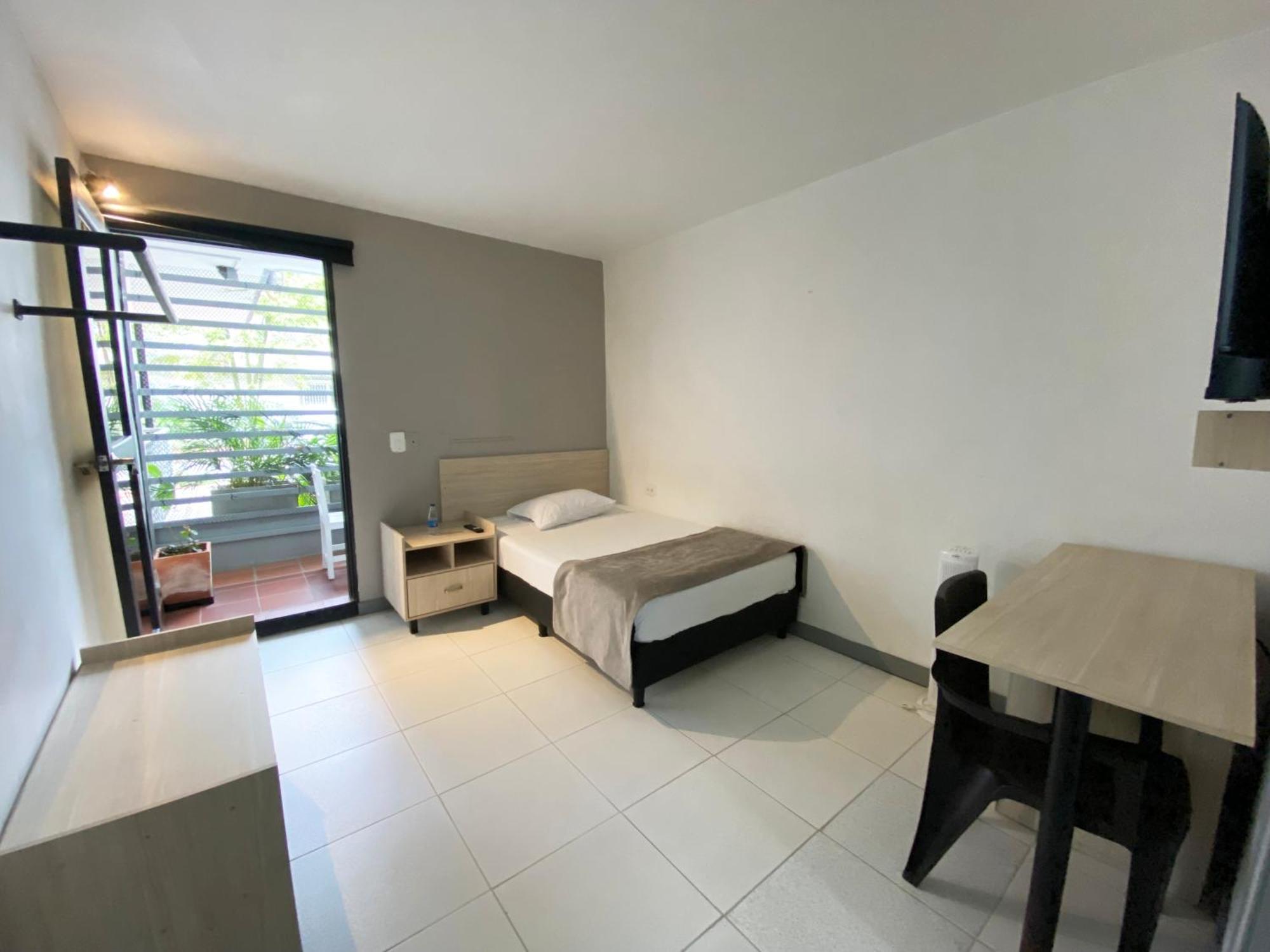 Superior Single Room,1283806861:JPEG