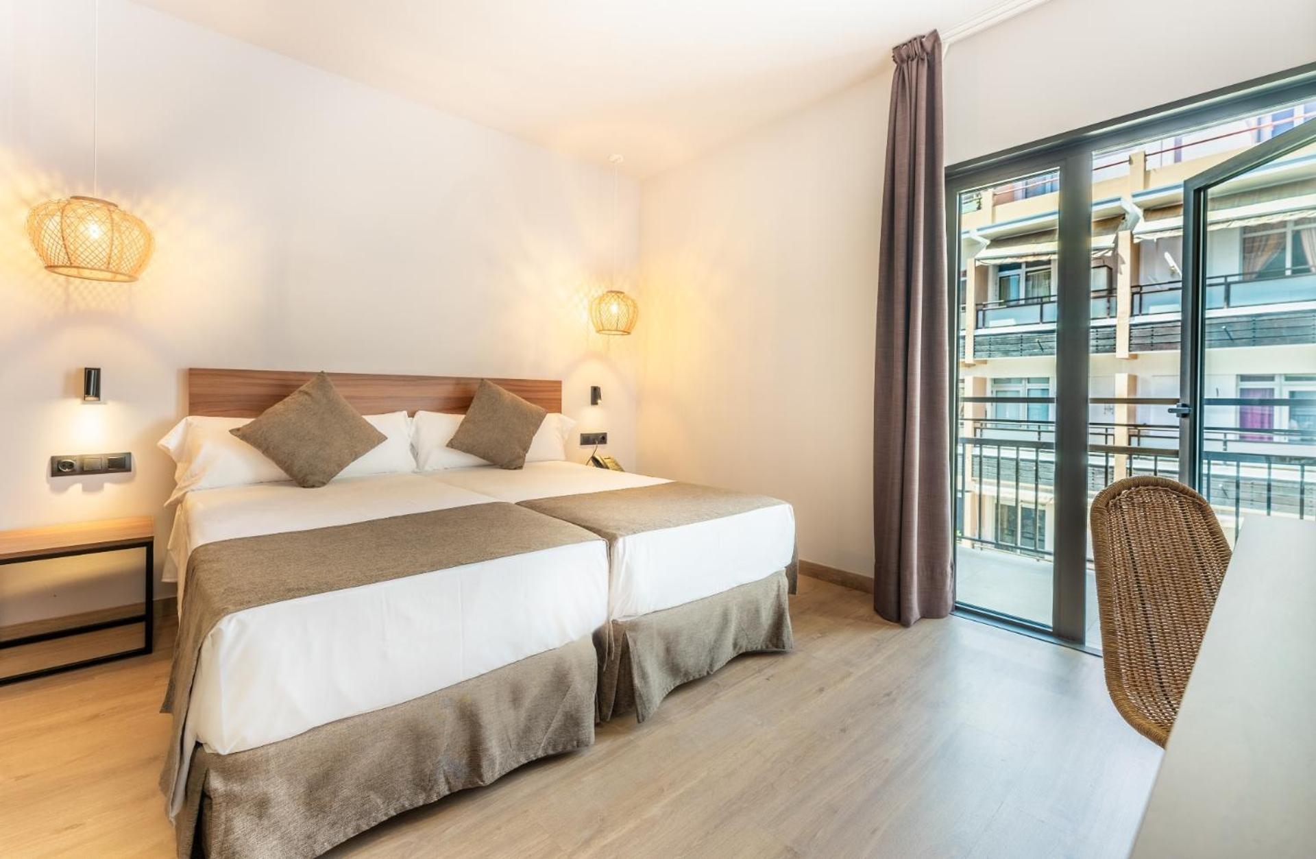 Standard Double or Twin Room with Balcony