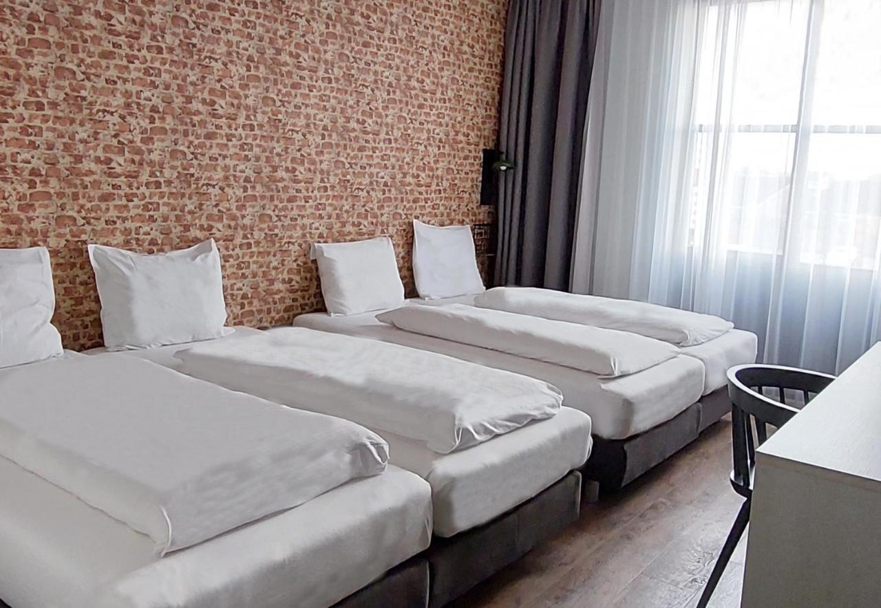 Deluxe Family Room 6 Beds