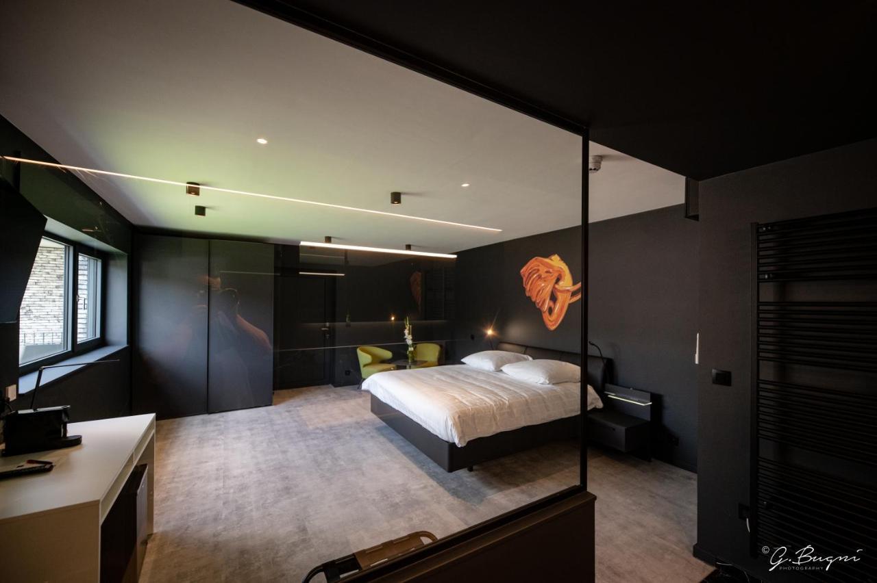 Deluxe Suite Spa Bath