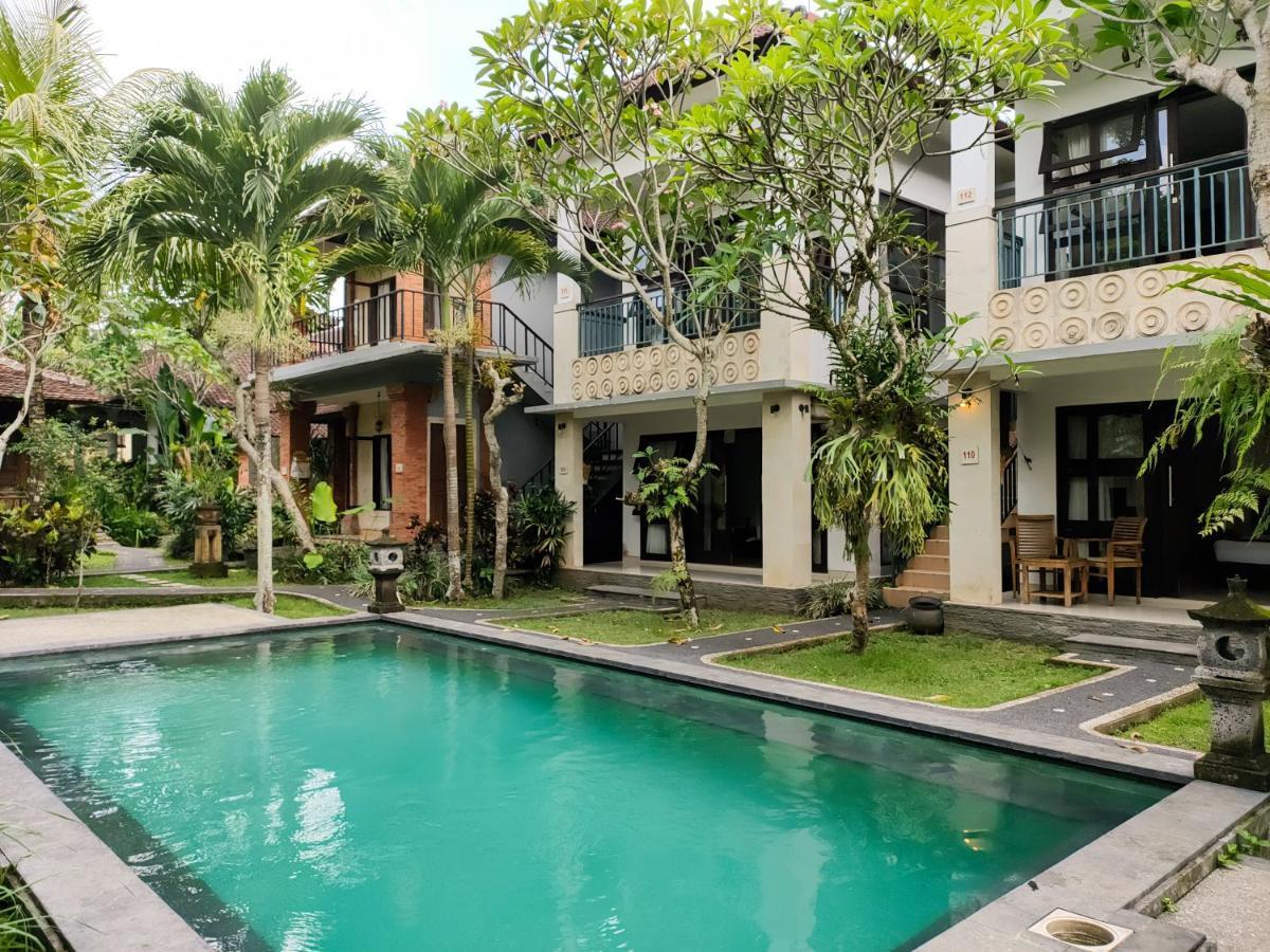 One-Bedroom Apartment with Balcony