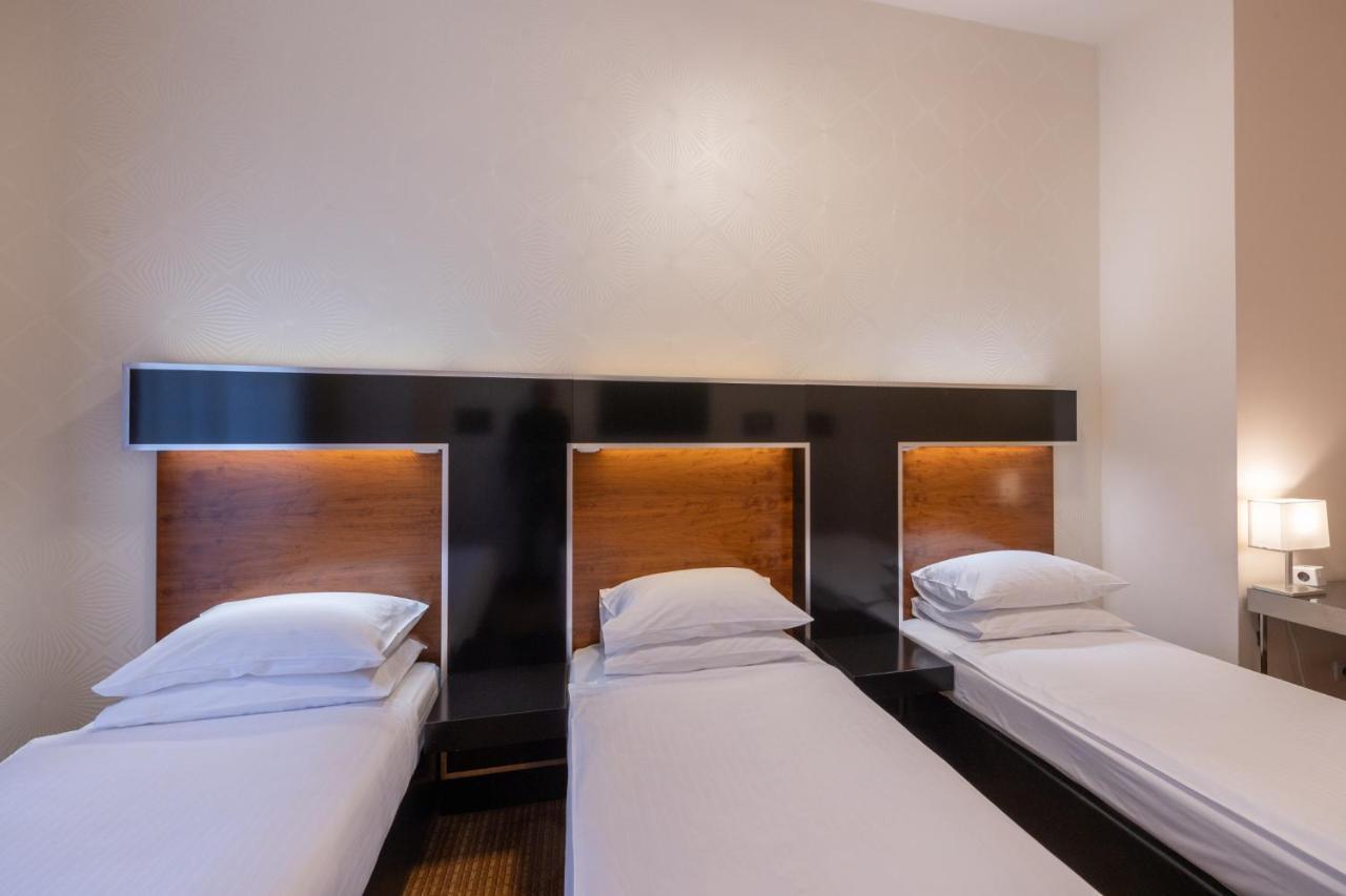 Habitación Doble Superior con cama supletoria