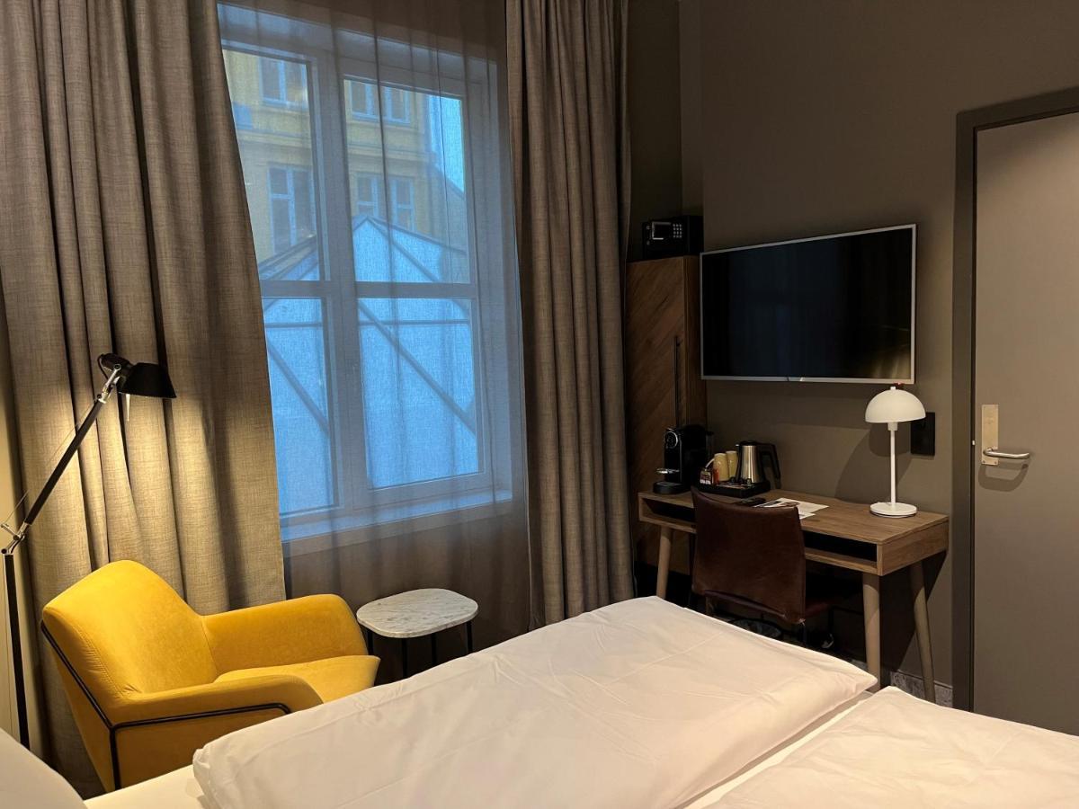 Cosy Small Double Room