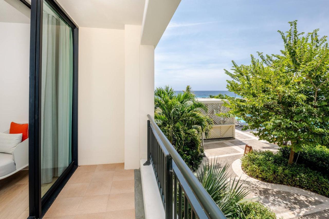 Partial Ocean view King bed