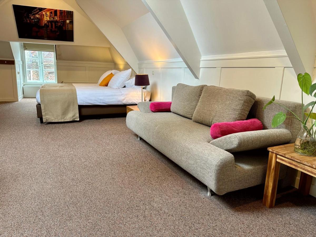 Standard Double Suite,1356736340:JPEG