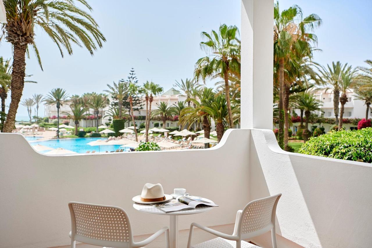 Junior Suite Pool View,1415783085:JPEG