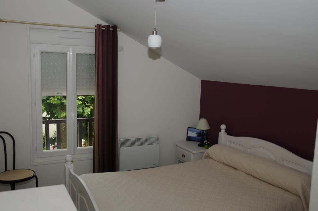 Doppelzimmer mit Gartenblick