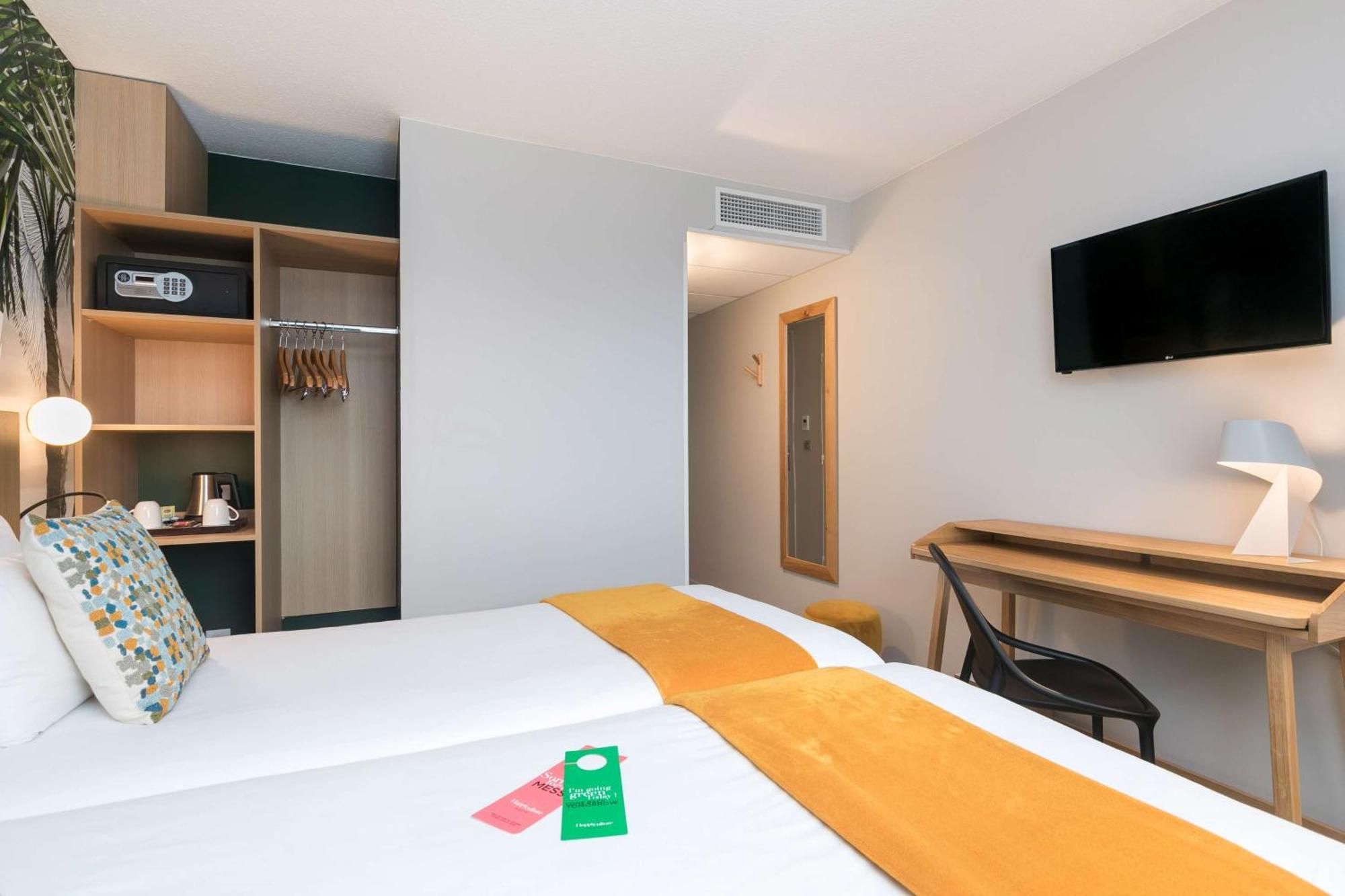 Classic Twin Room