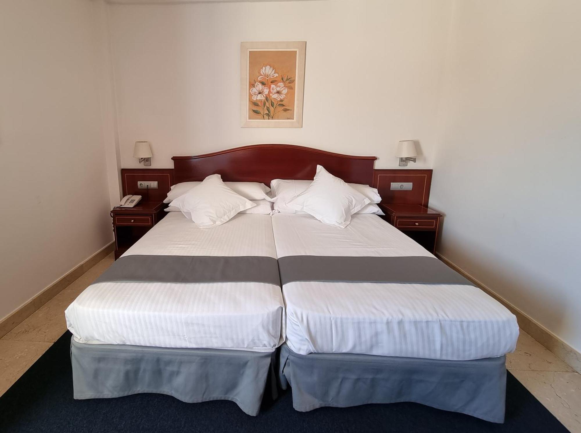 Double or Twin Room,1207590187:JPEG