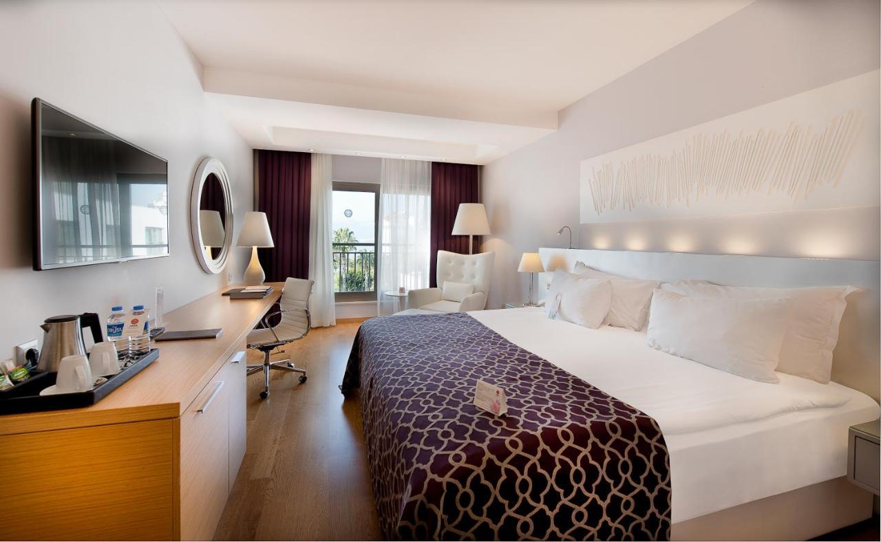 V Casual Kamer met Uitzicht op Zee