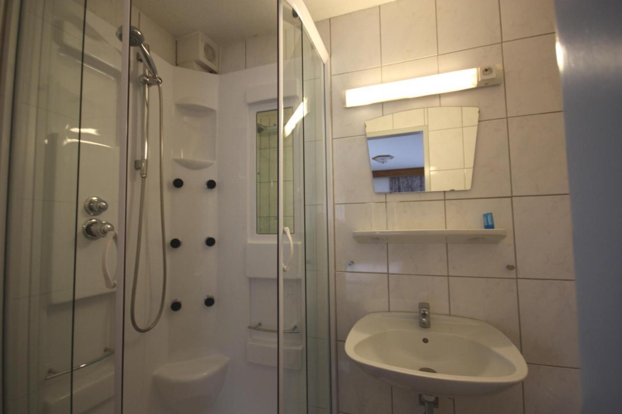 Triple Room Private Bathroom