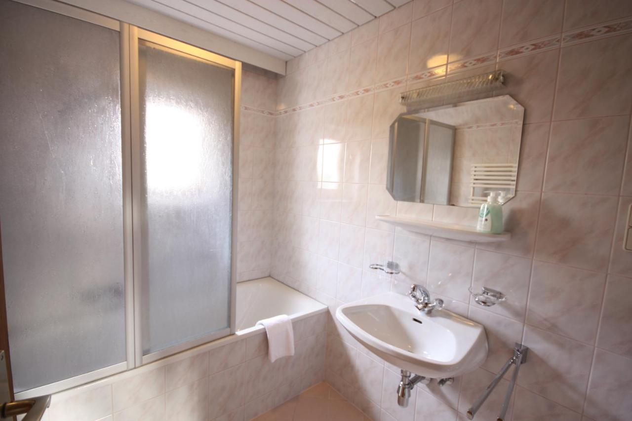 Basic Triple Room