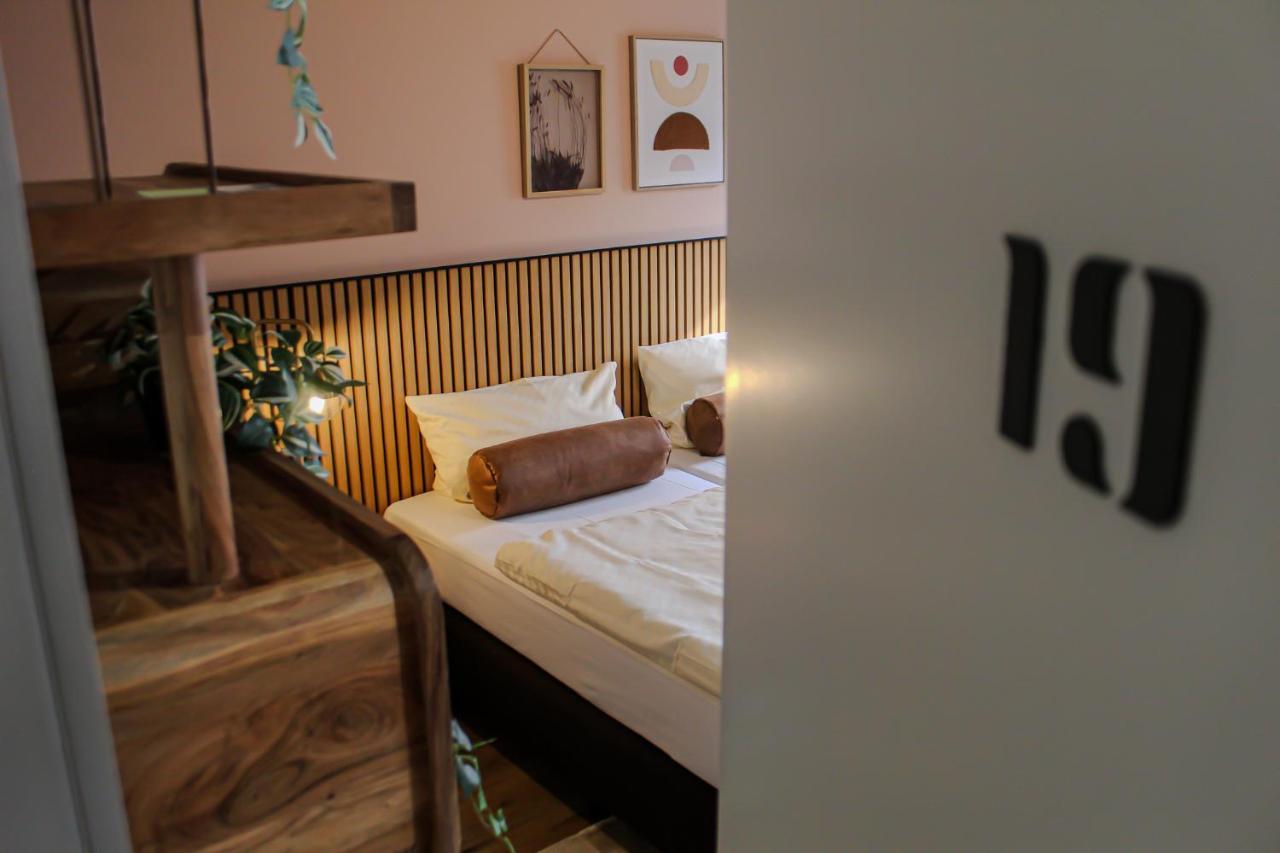 Grote Kamer met 2 Bedden