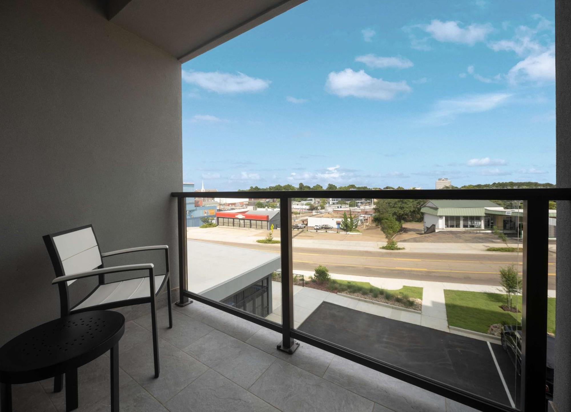 King Studio Suite with Balcony - Non-Smoking