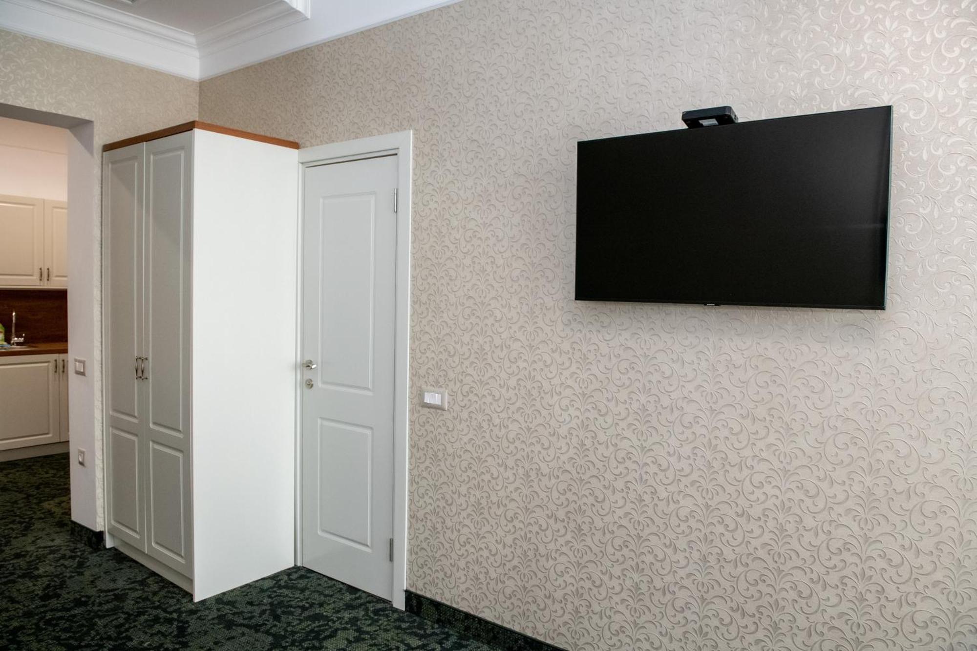 Family Two-Bedroom Apartment