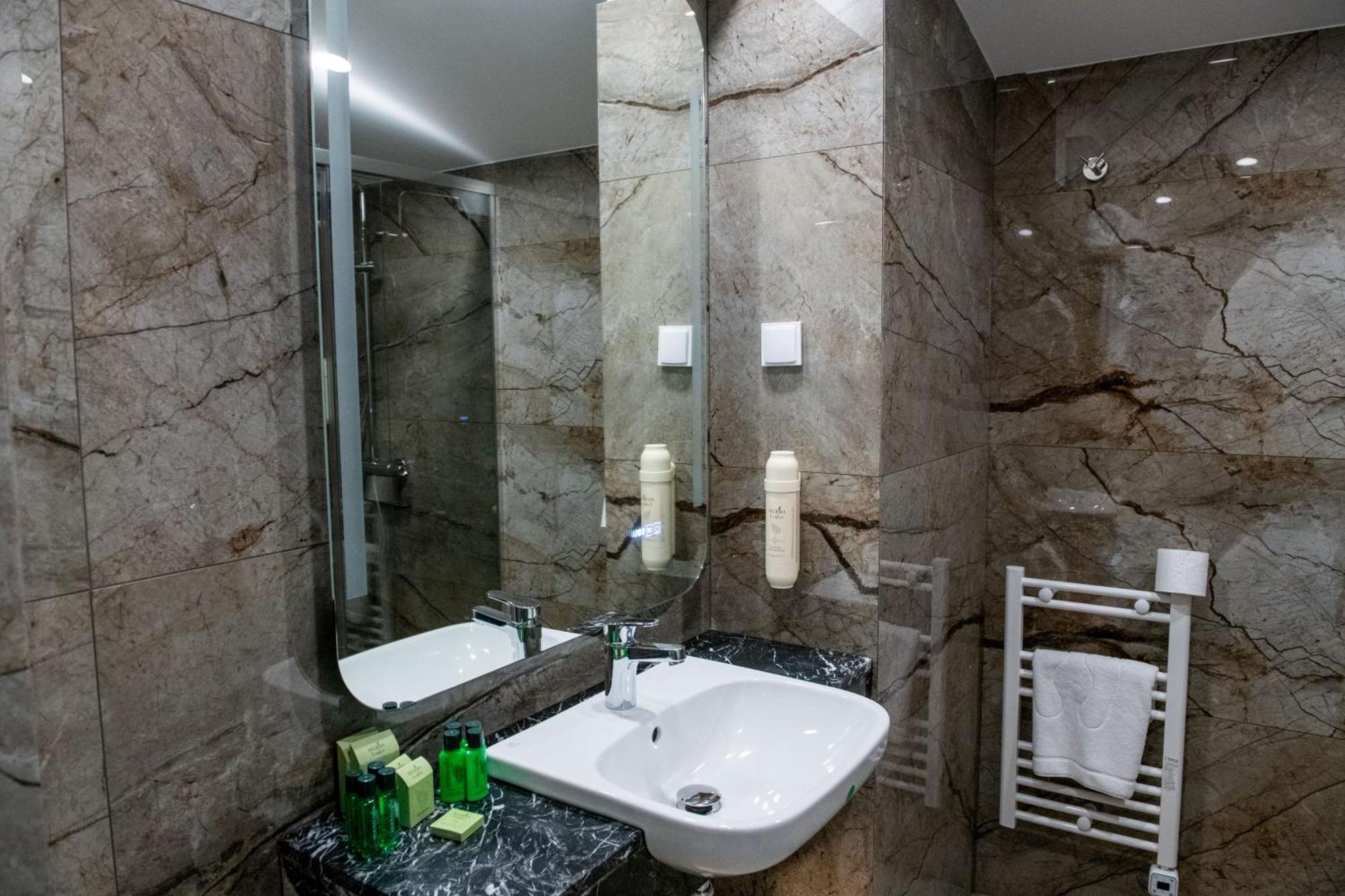 Boutique Double Balcony